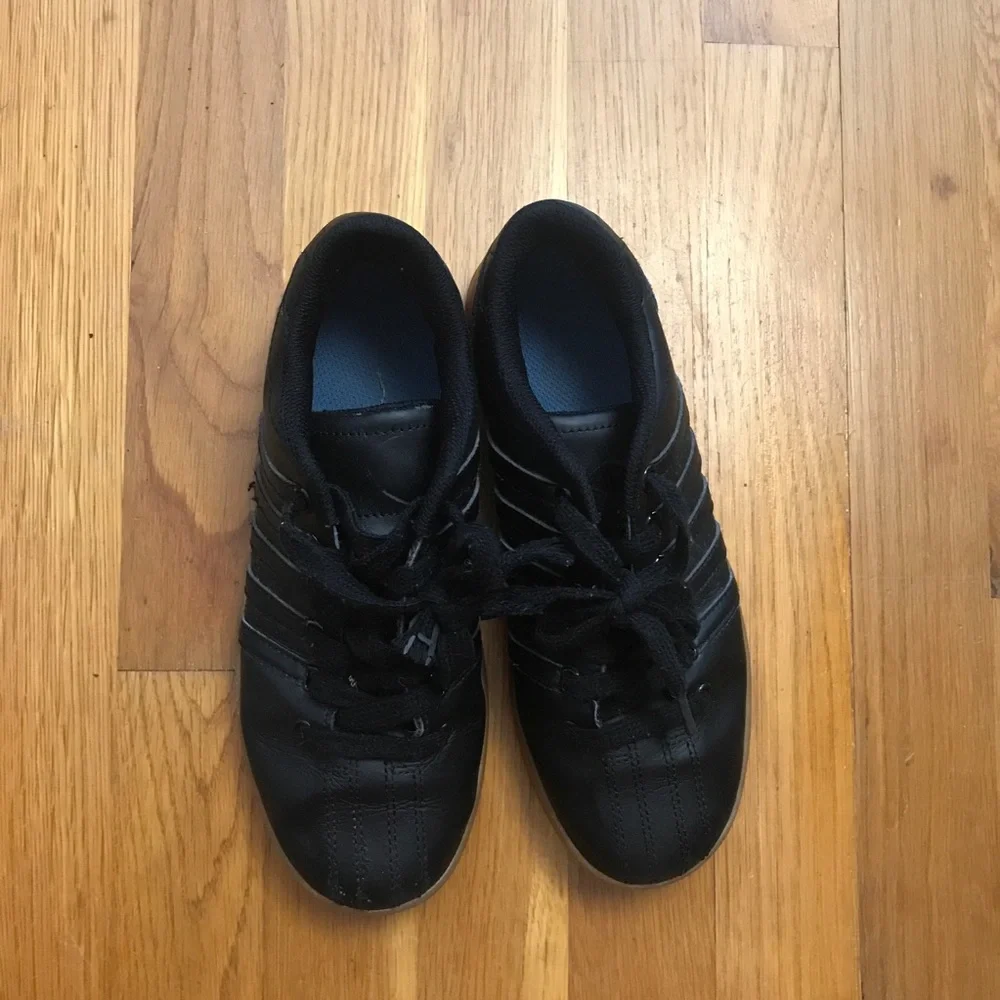 K-Swiss Classic Black Tan Sneakers 4.5